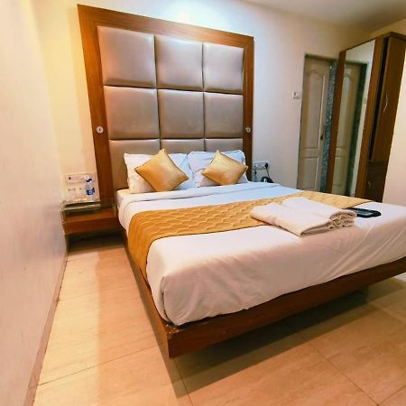 Apex Hotel ムンバイ エクステリア 写真